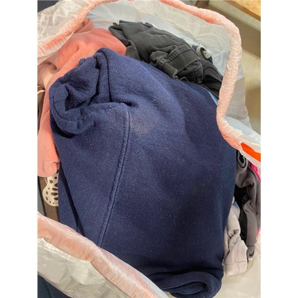 BAG OF WOMENS CLOTHING
