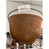 Image 1 : CAST IRON POT