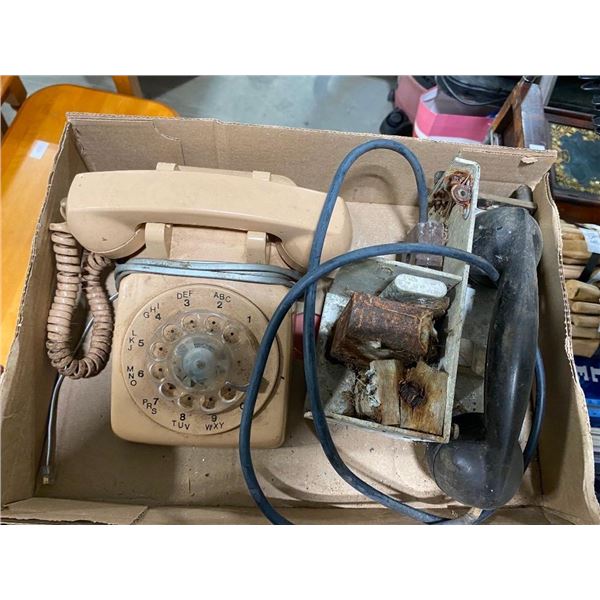 2 TELEPHONES