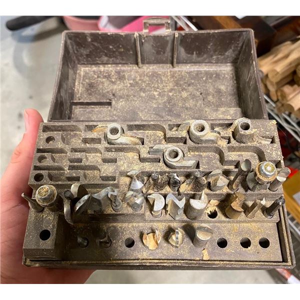 DRILL BIT SET - MISSING MOST DRILL BITS
