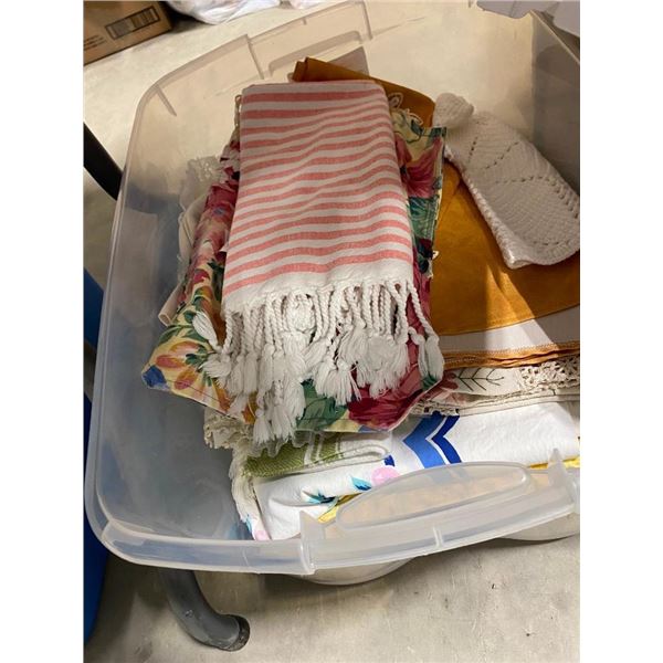 BOX LOT OF HAND CLOTHS
