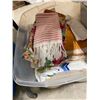Image 1 : BOX LOT OF HAND CLOTHS