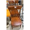 Image 1 : 2 WOODEN CHAIRS