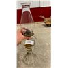 Image 1 : OIL LAMP