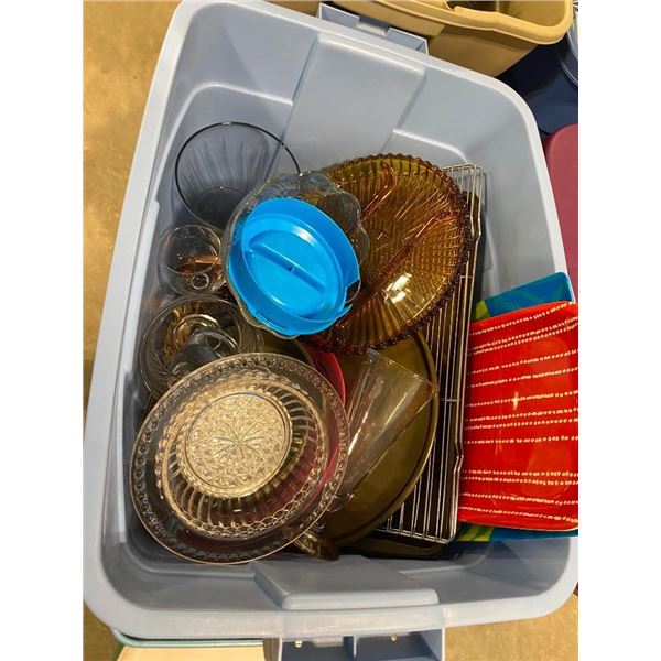 BOX LOT OF GLASS DISHES