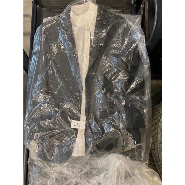 SIZE 14 TUX