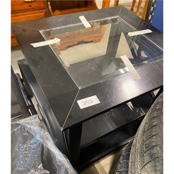 24X22IN 2-TIER STAND