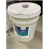 Image 1 : 5 GALLON DISINFECTANT SOLUTION