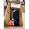 Image 1 : BOX LOT OF YARN