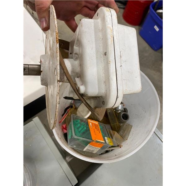 PAIL LOT OF ELECTRICAL SUPPLIES