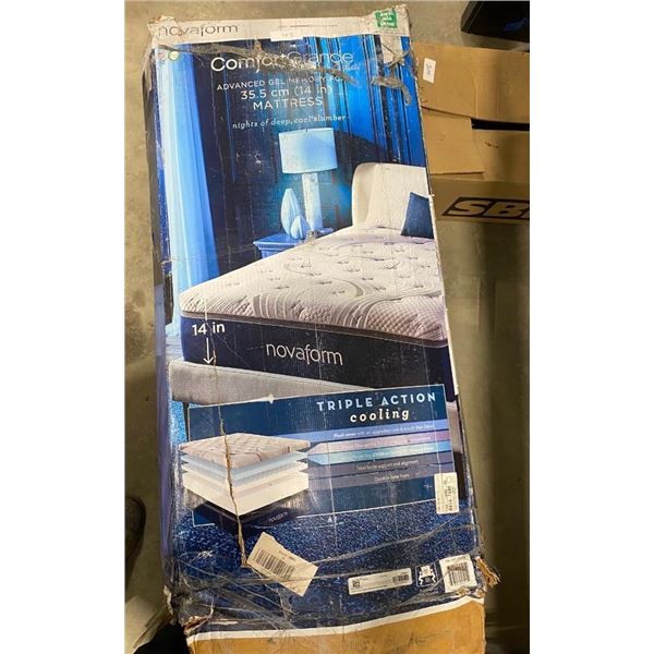 KING SIZE NOVAFORM 14IN MATTRESS