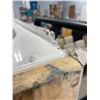 Image 6 : 30IN DAMAGED SHOWER STALL