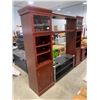Image 1 : ENTERTAINMENT CENTER