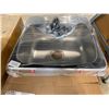 Image 1 : 20X20IN STAINLESS SINK WITH HARDWARE