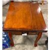 Image 1 : 20X26IN STAND WITH A DRAWER