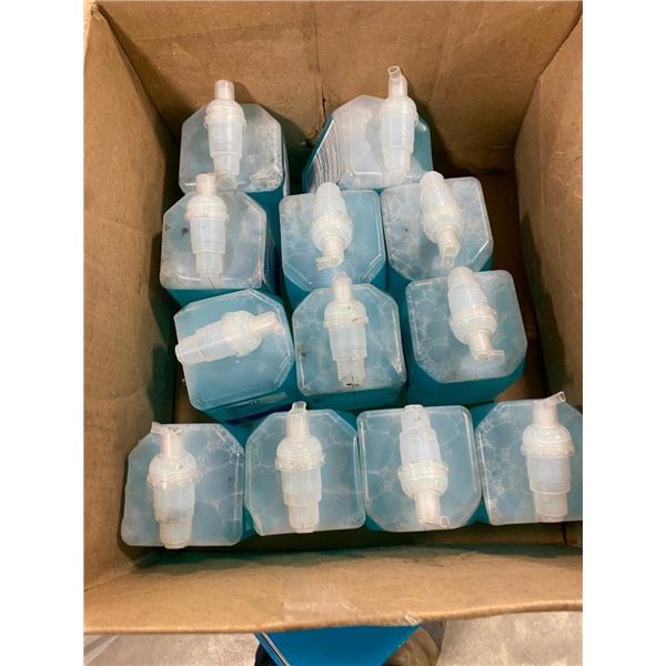 12 BOTTLES OF SCOTT FOAM HAIR & BODY WASH