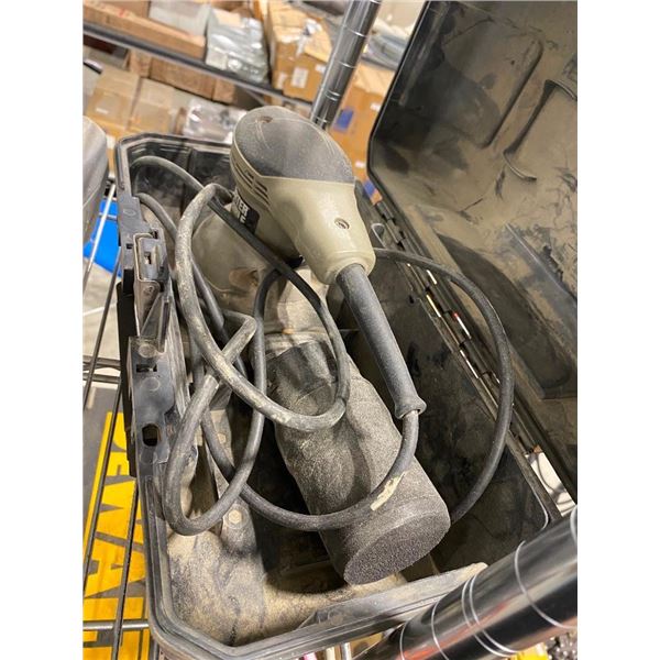 PORTER & CABLE SANDER