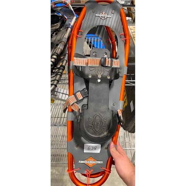 PAIR OF SNOW SHOES