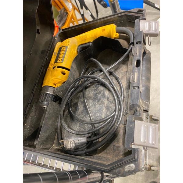 DEWALT DRILL