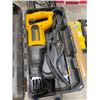Image 1 : DEWALT SAWZALL