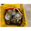 Image 1 : BOX OF LIGHT FIXTURES