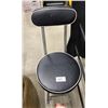Image 1 : SMALL CHAIR