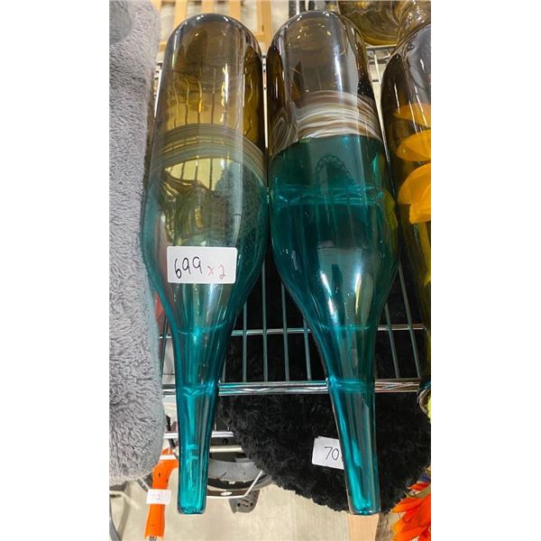 2 FLOWER VASES