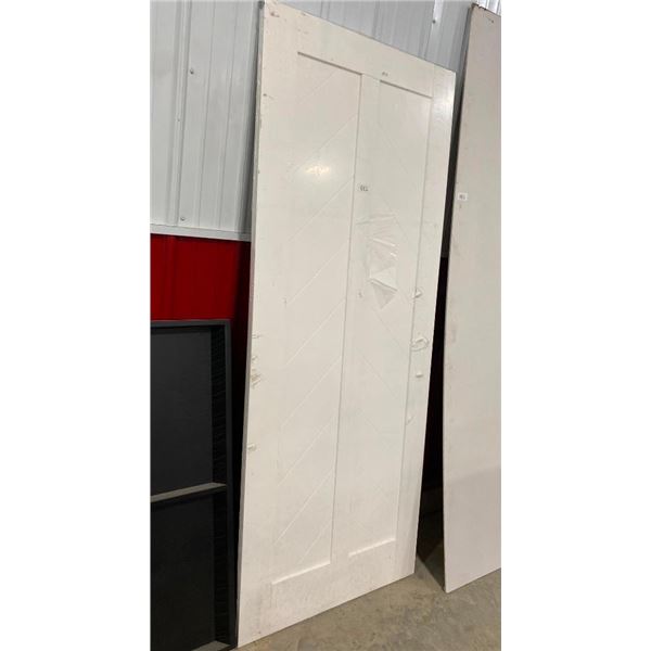 33IN BARN SLIDING DOOR - DAMAGE AS SEEN IN PIC
