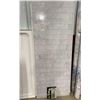 Image 1 : 32IN SHOWER SIDE WALL - TRIM HAS DAMAGES