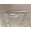 Image 2 : 32IN EXTERIOR DOOR - HAS 2 DENTS ON OUTSIDE