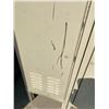 Image 2 : 3 DOOR 36 IN LOCKER - LEG BENT - HAS SOME SCRATCHES