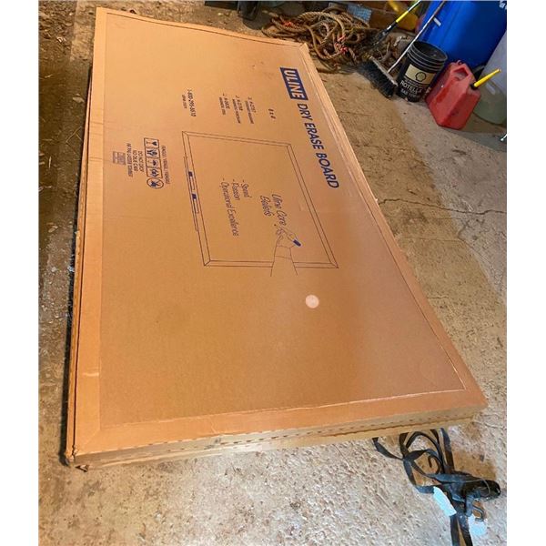 8X4FT DRY ERASE BOARD