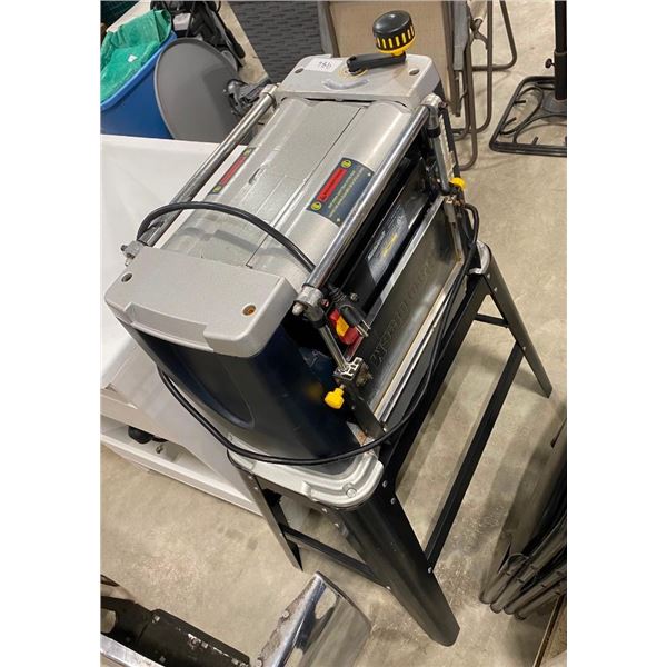 MASTERCRAFT 12.5 THICKNESS PLANER