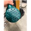 Image 2 : FLOWER WATER CONTAINER