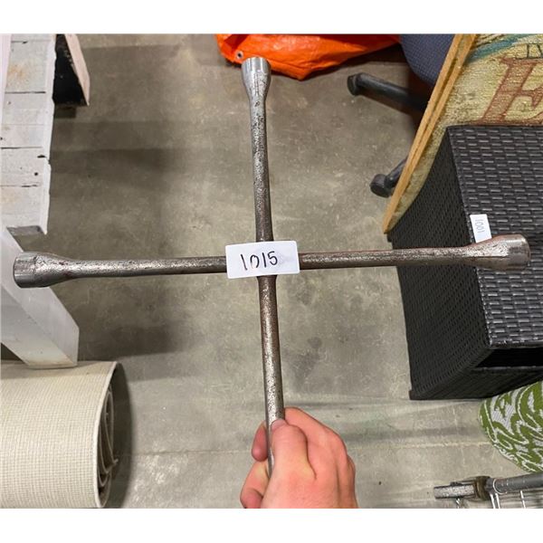 TIRE IRON