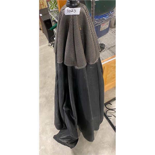 PATIO UMBRELLA