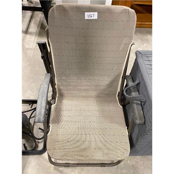 2 LAWN CHAIRS
