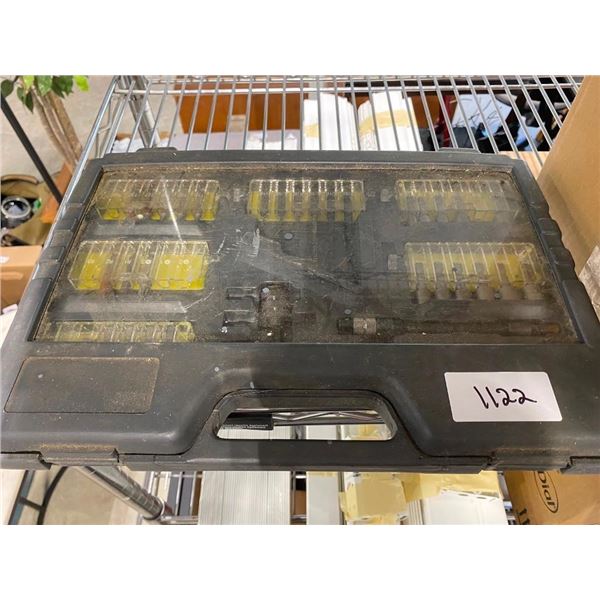 SOCKET SET