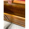 Image 2 : 50IN WOODEN STORAGE BENCH