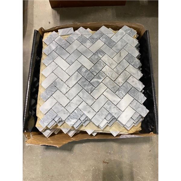 0.94SQFT BOX OF TILE