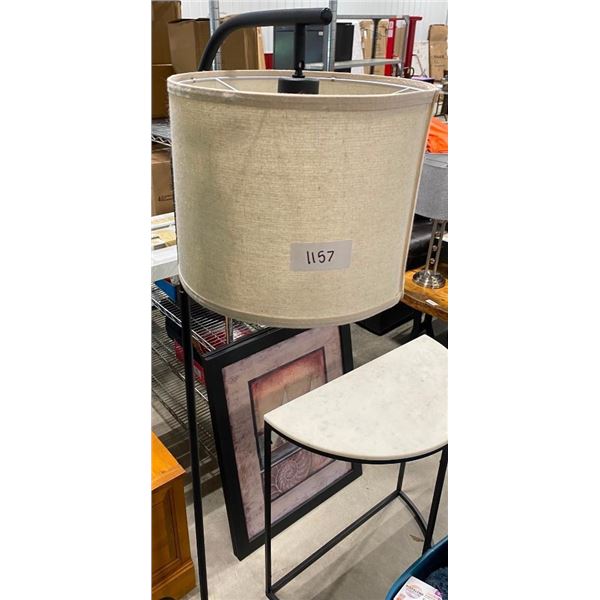 STANDING LAMP