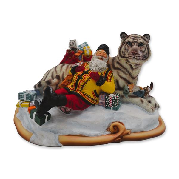 Maruri USA LE Santa's World Travels "Cat Nap" Sculpture, 1996
