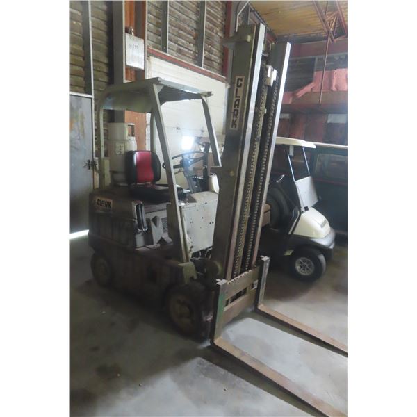 Clark Propane Forklift, Model G, 3000 LB Capacity, Serial No. C32-47-1033, Running