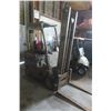Image 1 : Clark Propane Forklift, Model G, 3000 LB Capacity, Serial No. C32-47-1033, Running