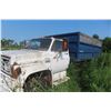Image 9 : 1976 GMC 6000 Grain Truck – V8 366 Engine, 14FT Box, Single Axle Dually, 5-Spd, Runs