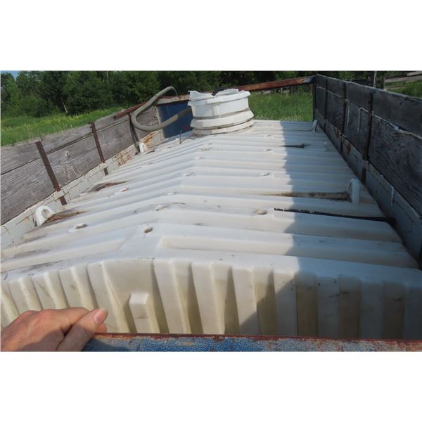 1200 Gallon Water Tank