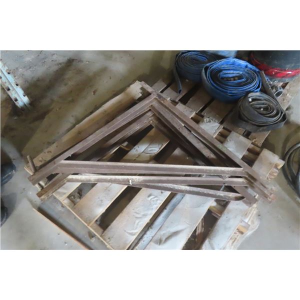 4 Pieces Metal Wall Scaffolding