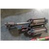 Image 2 : Hydraulic Pumps (1 with Hose)