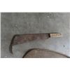 Image 2 : Vintage Tools: Sickles, Sugar Beet Knife, 2 Side Blades