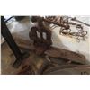 Image 3 : Pipe Vise, Shoe Maker Anvil, and Drive Belt